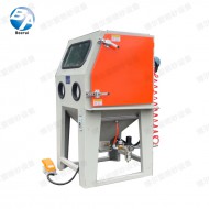 標(biāo)準(zhǔn)密閉式噴砂機(jī)700型